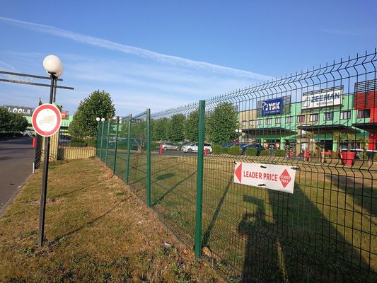 3d V خم شده خم شده باغزار پکیج شده پنل براق سیم پی وی سی پوشش فلزی