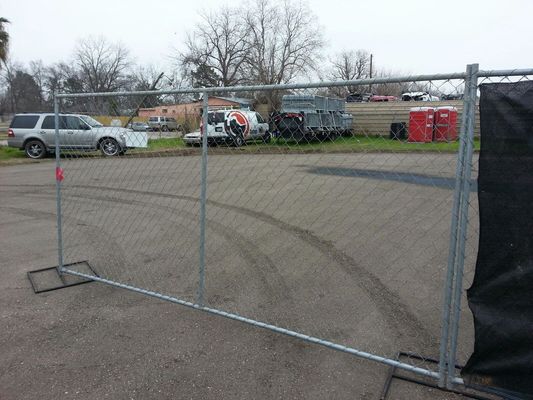 پنل های گالوانیزه ای برای حصار های مسکونی 6x12 قابل برداشتن برای ذخیره سازی