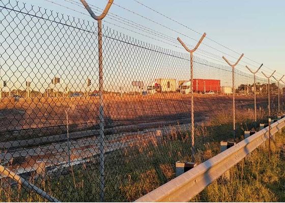 سد قابل حمل 3.0mm سیم فلزی زنجیره ای لینک حصار 60g / M2 گالوانیزه