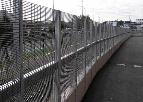 سیم خاردار ضد انگشت 358 ضد صعود 2 متری