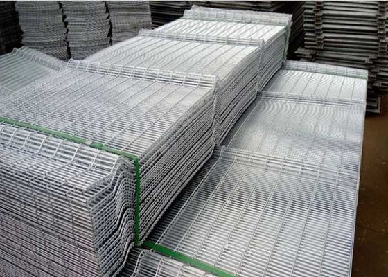 گالوانیزه H5.2m حصار ضد برش 358 حصار امنیتی نظامی