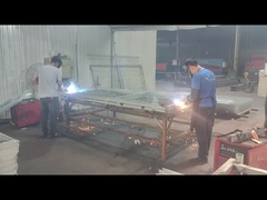 حصار امنیتی در حال جوشکاری